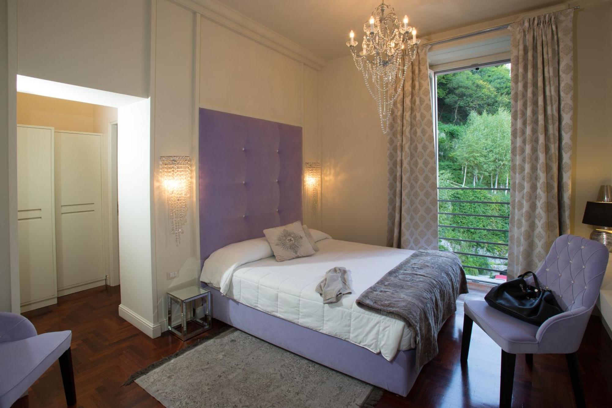 Boutique Hotel Villa Giulia Valmadrera Bagian luar foto
