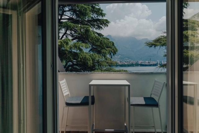 Boutique Hotel Villa Giulia Valmadrera Bagian luar foto